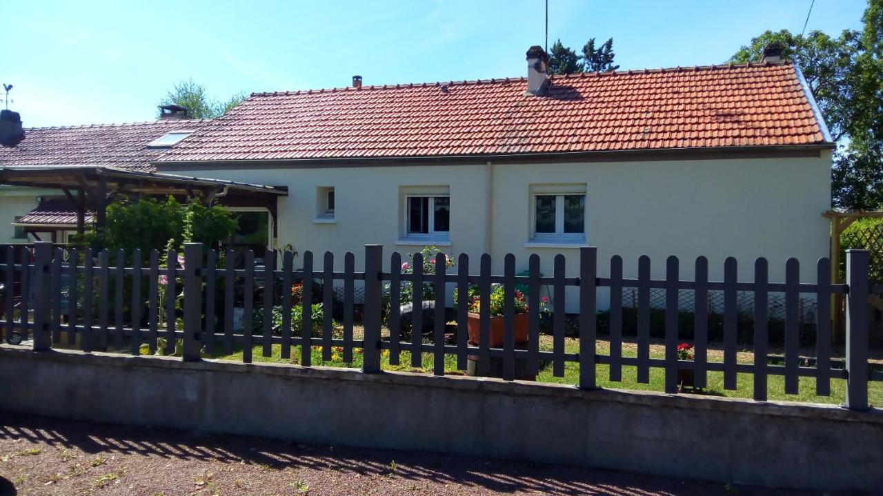 Villa La petite maison de Paule à Amilly  Extérieur photo